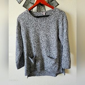 J.Jill Women's Gray Front Pockets knit Casual Chic comfy Sweater Size M.